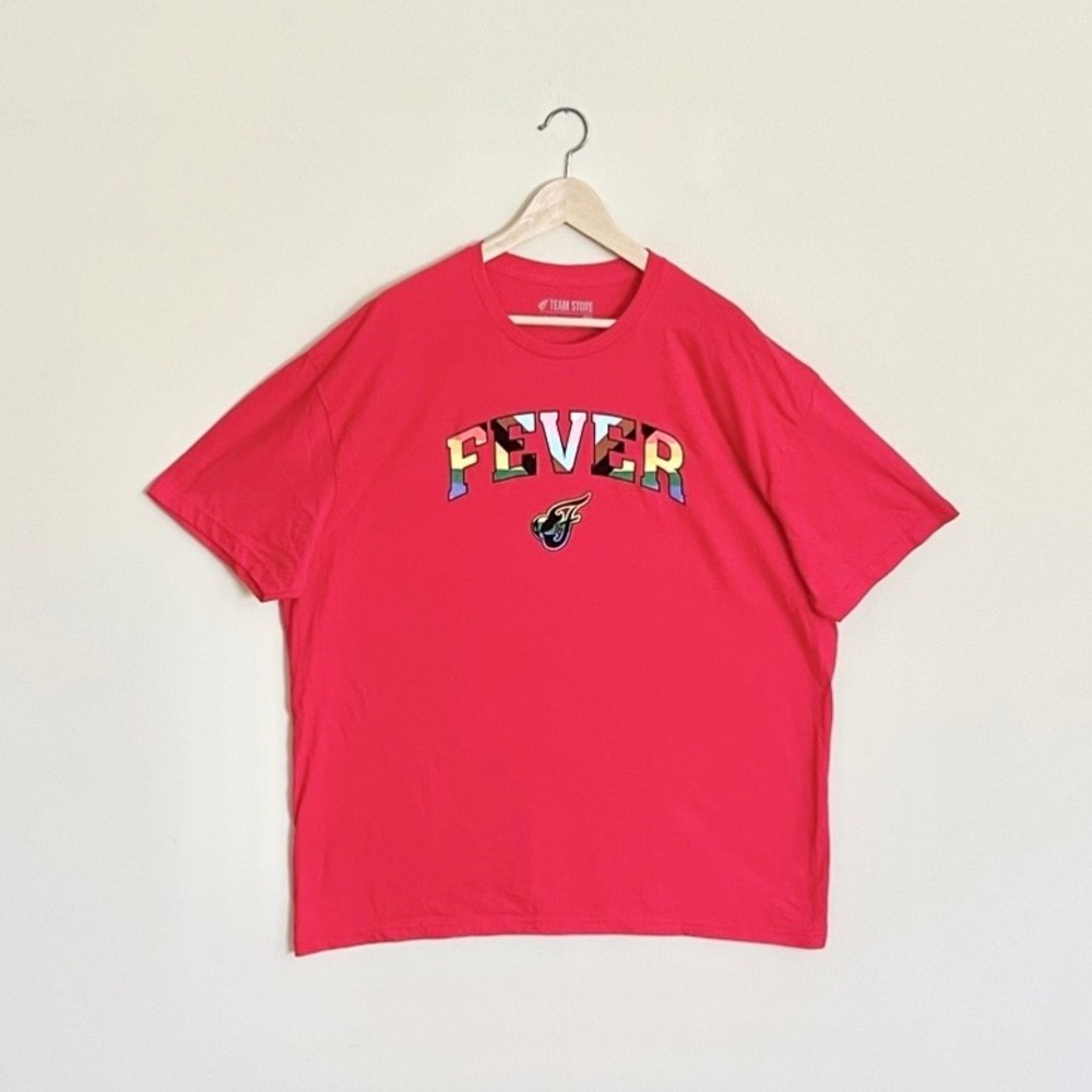 WNBA Indiana Fever Team Store Pride Logo Graphic
Red T Shirt Adult size 2XL